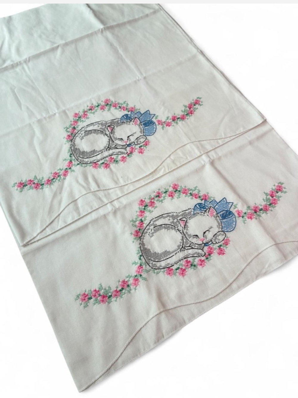Hand Embroidered Sleeping Kitten Pillowcase Set of 2 Floral Bows Cross Stitched